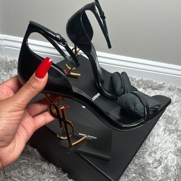 Saint Laurent OPYUM PATENT LEATHER HEELS with Gold hardware size 40EU - Picture 14 of 16